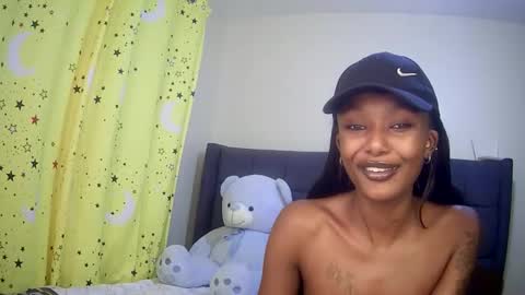 Snapshot of flirtyy_sheery chatting on 10/02/25, 05:42 sheery online show from 10/02/25, 05:42