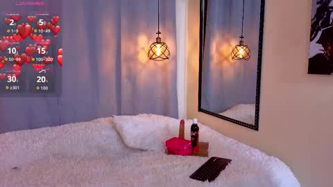 flor_gil online show from 02/18/26, 02:51