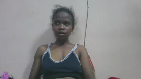 flora48230522373 online show from 04/22/26, 03:24