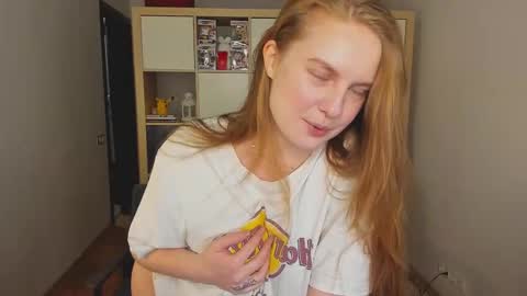 Snapshot of flora_fiore chatting on 09/26/25, 06:39 Hayley I WILL COME BACK ON MAY 27TH 6pm UTC online show from 09/26/25, 06:39