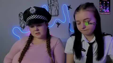 flora_nyx online show from 01/17/26, 01:54