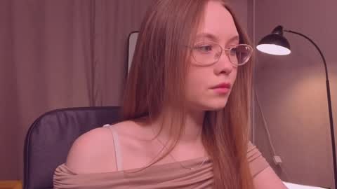 Snapshot of floralarsson chatting on 05/11/26, 10:21 hey there guys im Flora no not the one from WInx. But I love magical stuff and especially I love nature. I dont know I thin online show from 05/11/26, 10:21