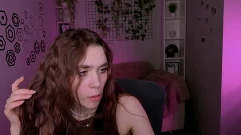 florence_barker online show from 05/07/26, 11:26