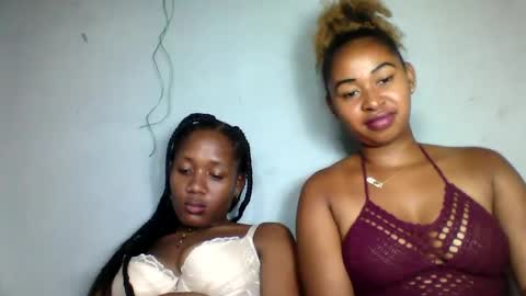 florencia011 online show from 02/16/25, 07:05