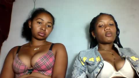 florencia011 online show from 02/21/25, 01:11