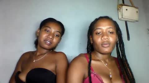 florencia011 online show from 03/07/25, 12:01