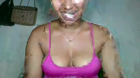 florencia011 online show from 11/03/25, 03:46