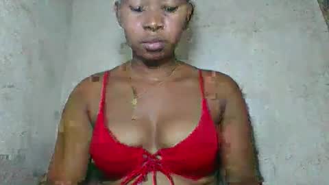 florencia011 online show from 04/22/26, 11:12