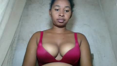 Snapshot of florencia011 chatting on 07/11/26, 12:19 florencia011 online show from 07/11/26, 12:19