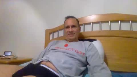 Snapshot of florida8921 chatting on 05/21/26, 01:01 Hero of the Misfits online show from 05/21/26, 01:01