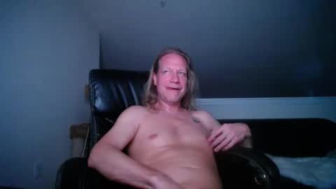 Snapshot of floridacat017 chatting on 02/16/26, 03:35 Double-D online show from 02/16/26, 03:35