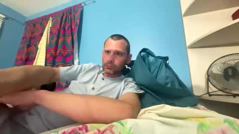 Snapshot of floridaman320 chatting on 11/19/25, 01:05 floridaman320 online show from 11/19/25, 01:05