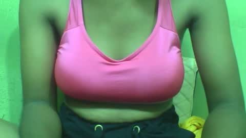 florine592953 online show from 02/03/26, 05:05