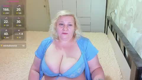 Snapshot of florissia chatting on 05/05/26, 08:28 Florissia online show from 05/05/26, 08:28