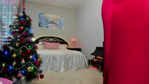 Snapshot of flower_nicole chatting on 12/11/24, 04:49 Nicole online show from 12/11/24, 04:49