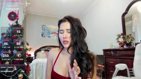Snapshot of flower_nicole chatting on 12/23/24, 11:14 Nicole online show from 12/23/24, 11:14