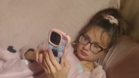 say meow and send tip  online show from 10/26/25, 10:47