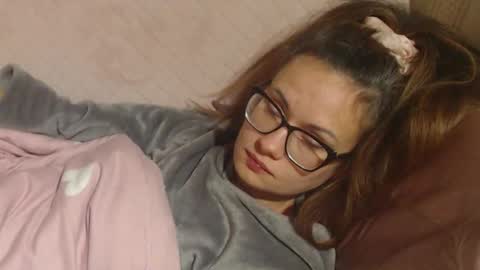 say meow and send tip  online show from 11/16/25, 01:11