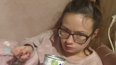 say meow and send tip  online show from 12/18/25, 05:30