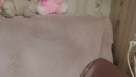 say meow and send tip  online show from 04/19/26, 06:21