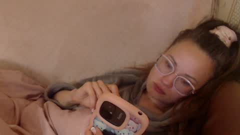 Snapshot of flowercandydoll chatting on 05/01/26, 06:01 say meow and send tip online show from 05/01/26, 06:01