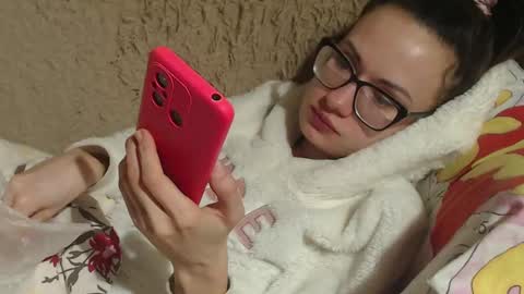 say meow and send tip  online show from 02/17/25, 10:14