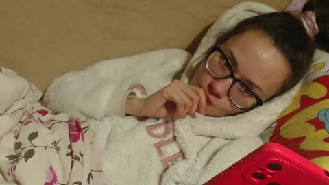 say meow and send tip  online show from 03/06/25, 09:09