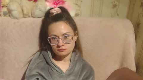 say meow and send tip  online show from 03/25/26, 05:30