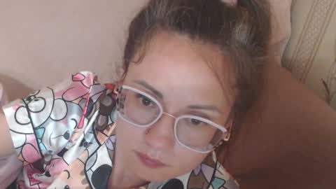 say meow and send tip  online show from 05/15/26, 11:01
