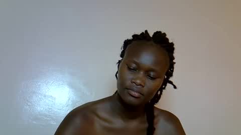 flowerdiva002 online show from 11/26/25, 01:01