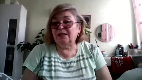 Flowerlower online show from 02/08/25, 09:24