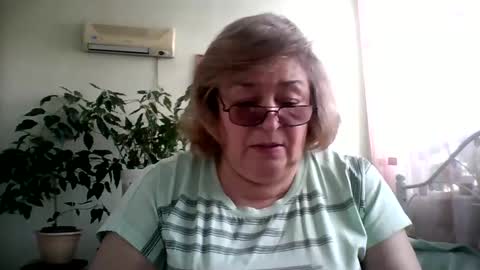 Flowerlower online show from 02/12/25, 09:52