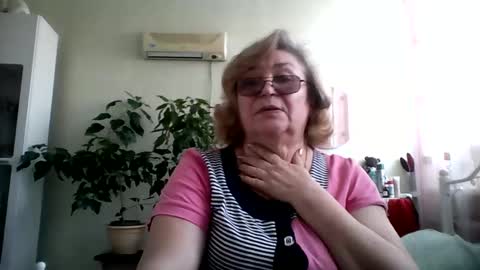 Flowerlower online show from 02/16/25, 08:43