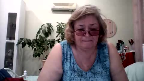 Flowerlower online show from 02/19/25, 05:38