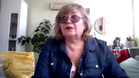 Flowerlower online show from 03/07/25, 10:56