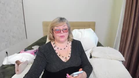 Flowerlower online show from 03/11/25, 02:40