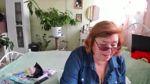 Flowerlower online show from 09/15/25, 06:02