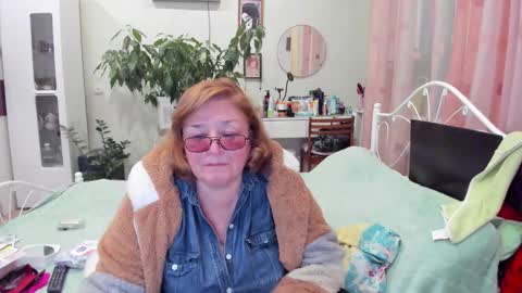 Flowerlower online show from 09/30/25, 06:02