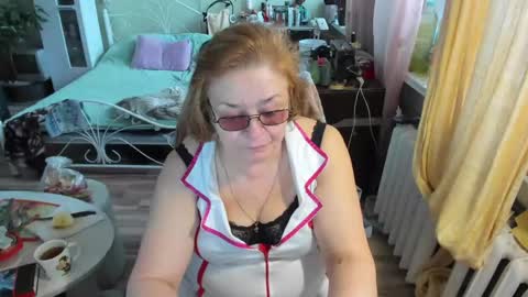 Flowerlower online show from 04/23/26, 03:14