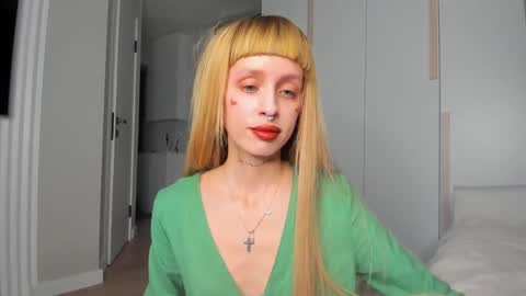 Flower online show from 04/13/26, 01:27