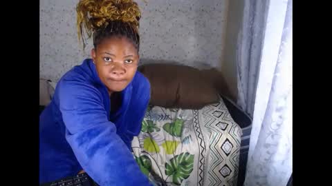 flowersaltry online show from 04/23/26, 12:29