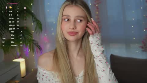 Adeline online show from 02/03/25, 11:20