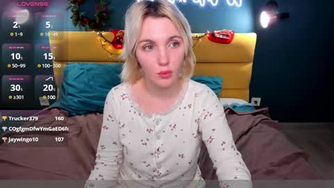 Monica online show from 01/08/25, 01:20