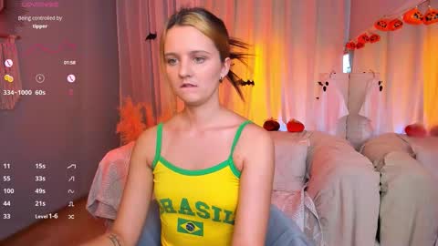 LilLisa online show from 11/02/25, 03:47