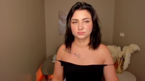 Snapshot of flufyfoxx chatting on 07/22/26, 12:13 Lina online show from 07/22/26, 12:13