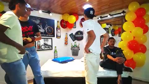 flyckers online show from 01/20/25, 06:43