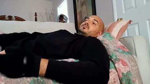 Snapshot of fn389 chatting on 12/27/24, 10:26 Frank online show from 12/27/24, 10:26