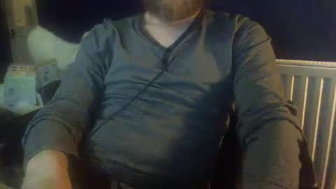 Snapshot of fns2011 chatting on 12/03/24, 07:33 fns2011 online show from 12/03/24, 07:33