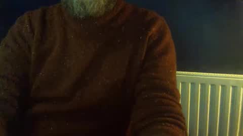 Snapshot of fns2011 chatting on 01/09/25, 12:41 fns2011 online show from 01/09/25, 12:41