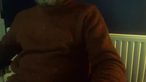 Snapshot of fns2011 chatting on 01/09/25, 03:55 fns2011 online show from 01/09/25, 03:55